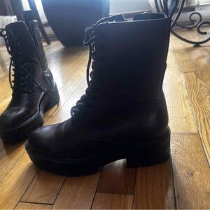 Brown leather Lace-up Combat boots with side zipper